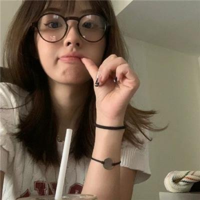 明天、我会成为谁的女友